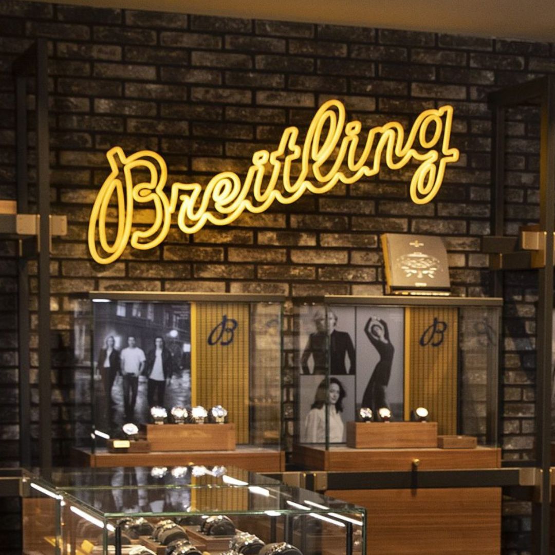 Breitling - retail - Mansign