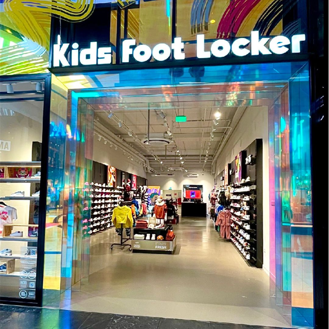 Kids foot locker - retail - Mansign