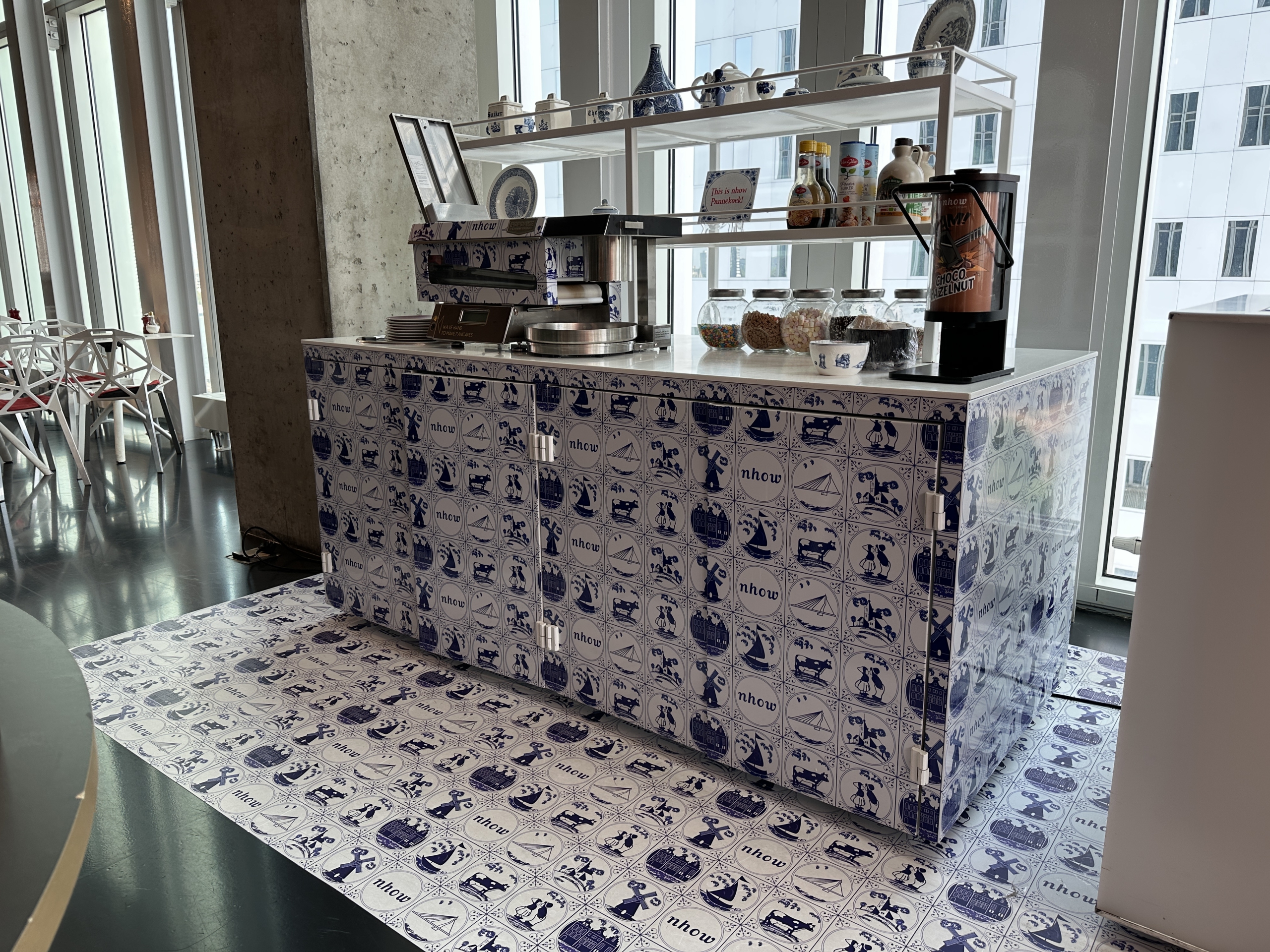 Nhow Hotel, wrap - Mansign