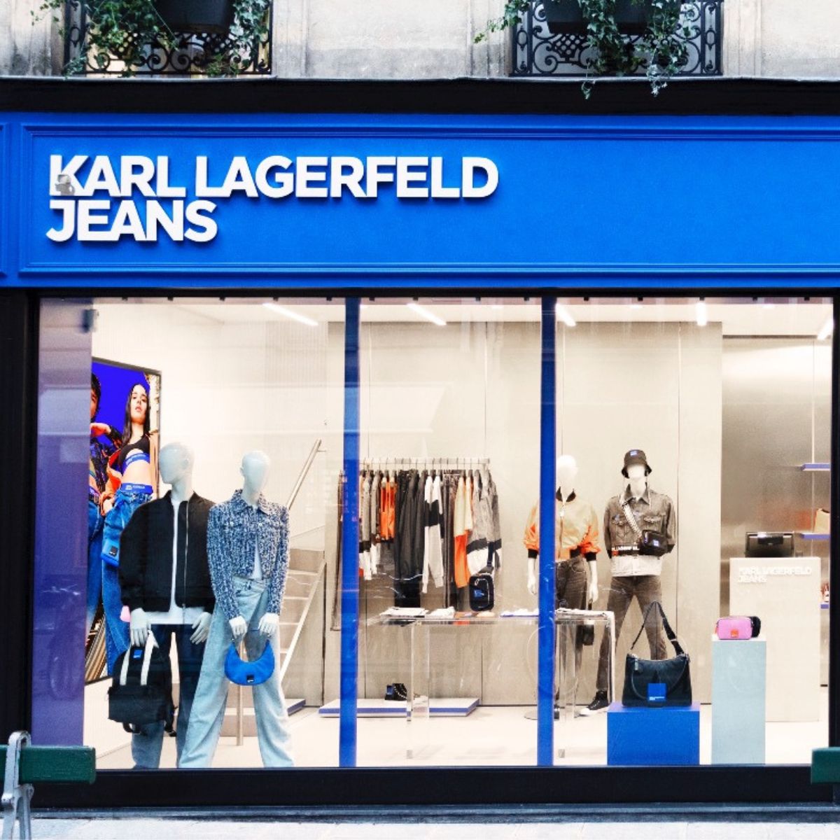 Karl Lagerfeld Paris - Mansign